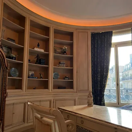 Apartment 4 Bedroom Prestigious Baroque Near Trocadero Paris